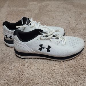 Mens Size 10 Under Armour Charged Impulse Knit Road Running Shoe
